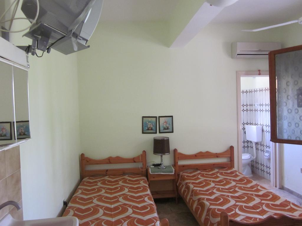 Tina Rooms Gialtra Quarto foto