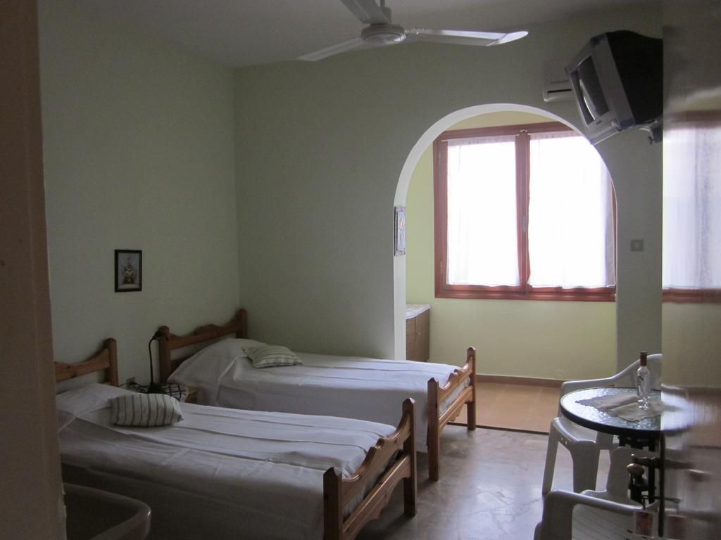 Tina Rooms Gialtra Exterior foto