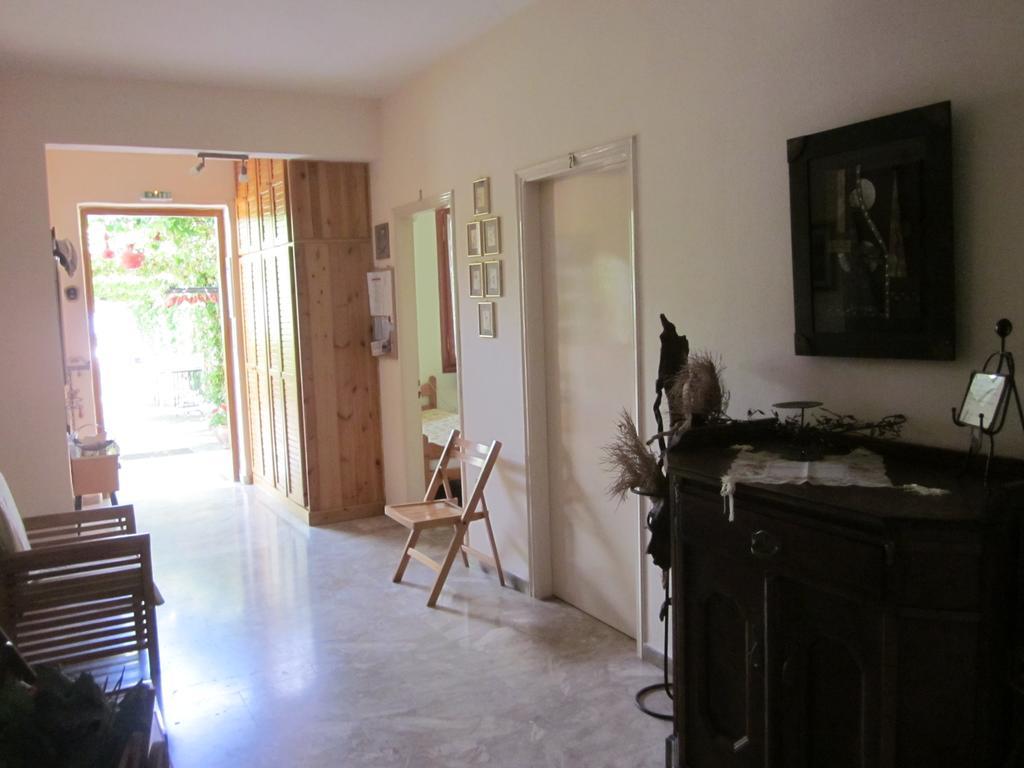 Tina Rooms Gialtra Exterior foto